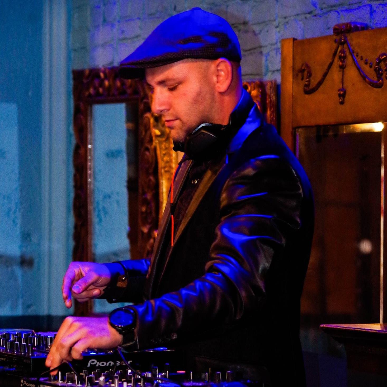Meet Kamil Bartoszcze of KBE Entertainment in Downtown Voyage Chicago