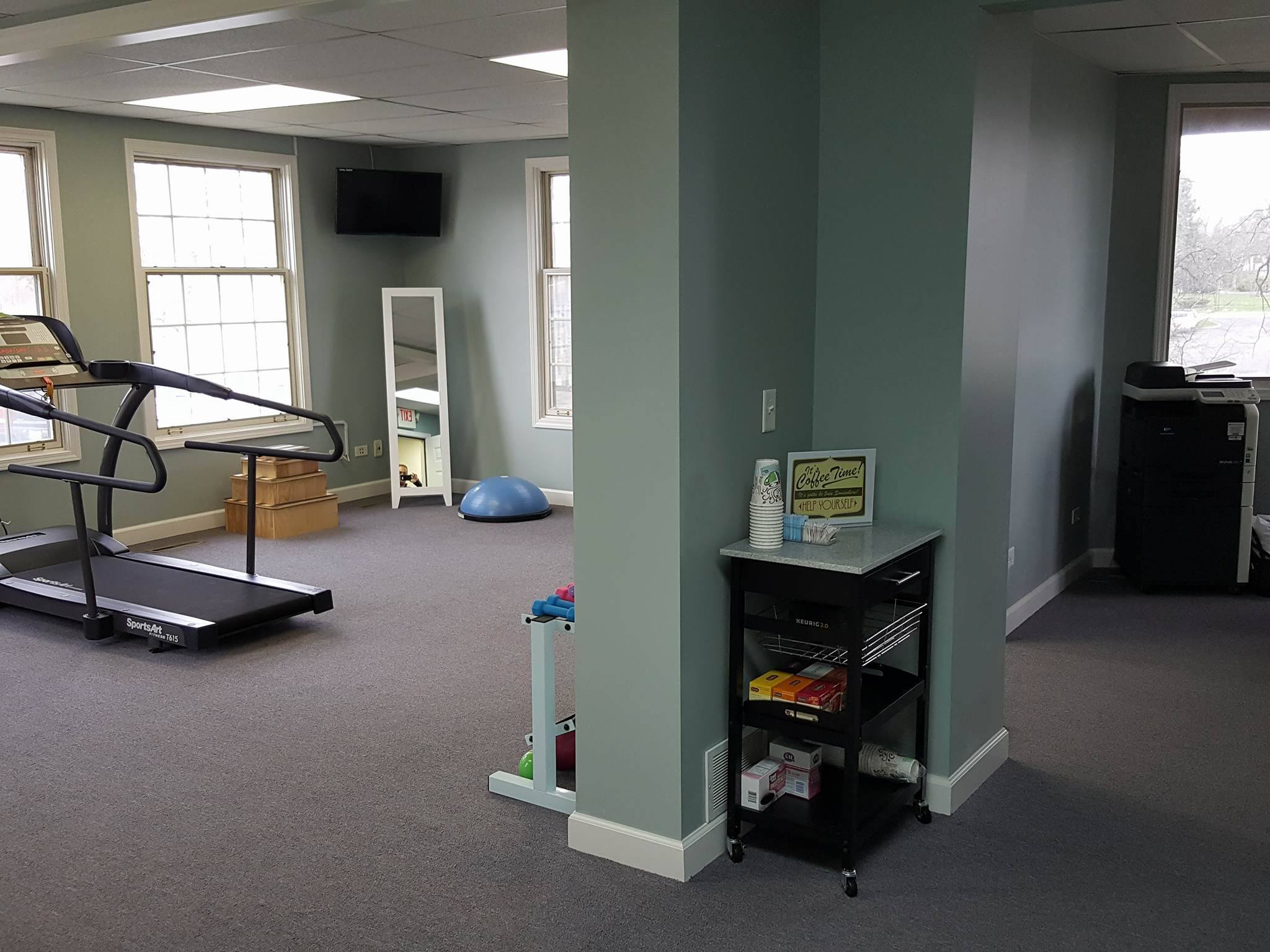 Meet Emily Craigen of Crystal Lake Physical Therapy in Crystal Lake Voyage Chicago Chicago